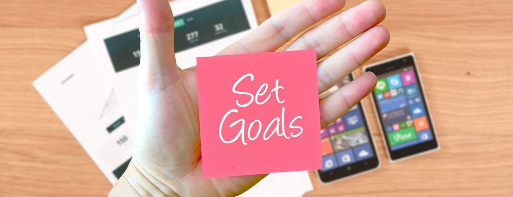 What Role Does Goal-Setting Play In Effective Time Management For Bloggers?