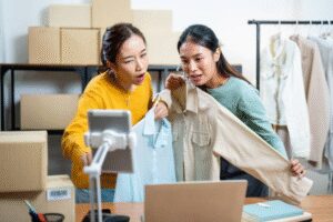 How to Use Paid Social Media Ads in Your eCommerce Campaigns